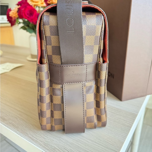 LOUIS VUITTON DAMIER EBENE NAVIGLIO MESSENGER BAG - Picture 6 of 6